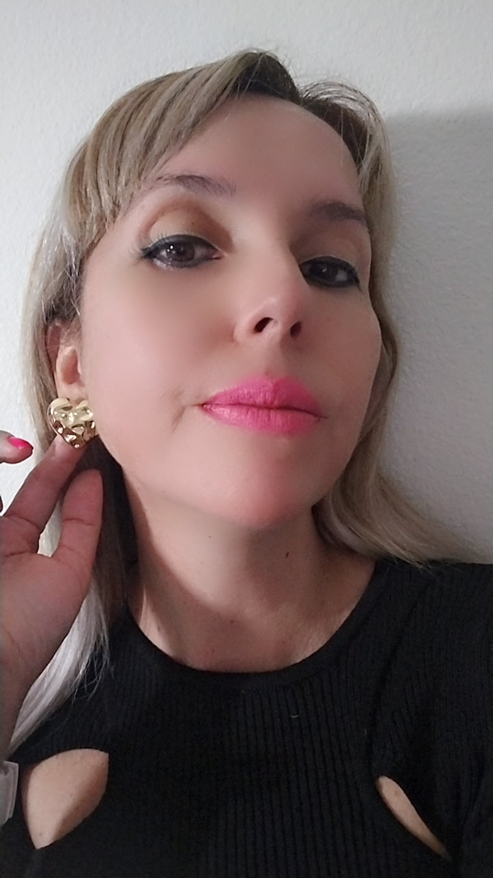 KATHY HAMMERED HEARTS STUDS