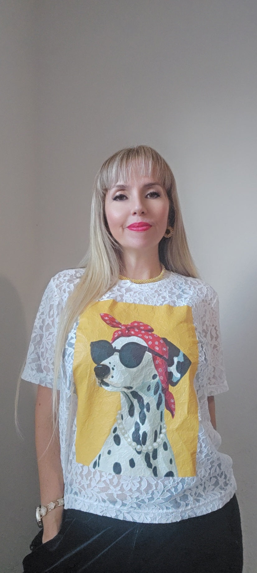 WHITE DOGGIE BLOUSE