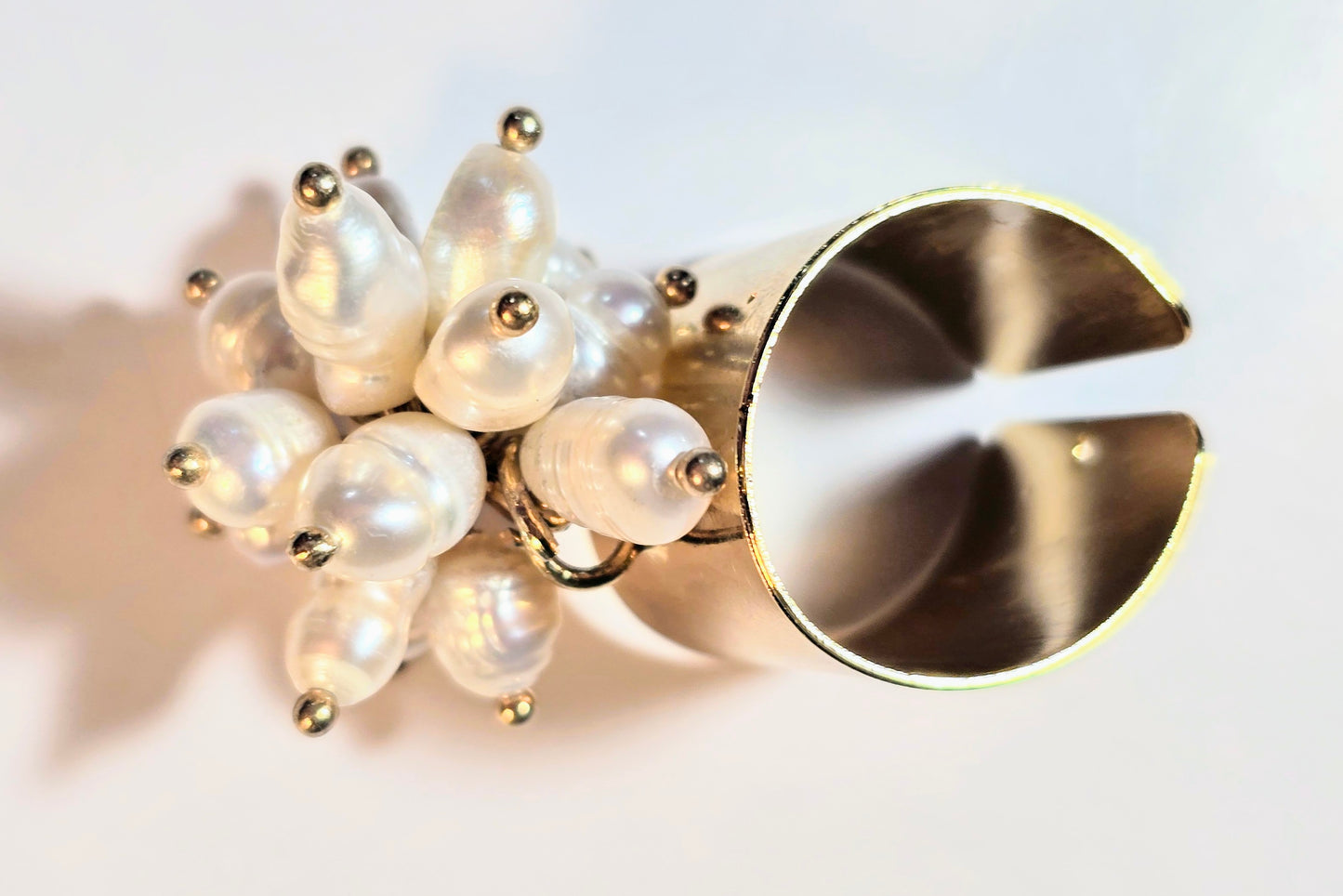 MOTHER PEARLS RING