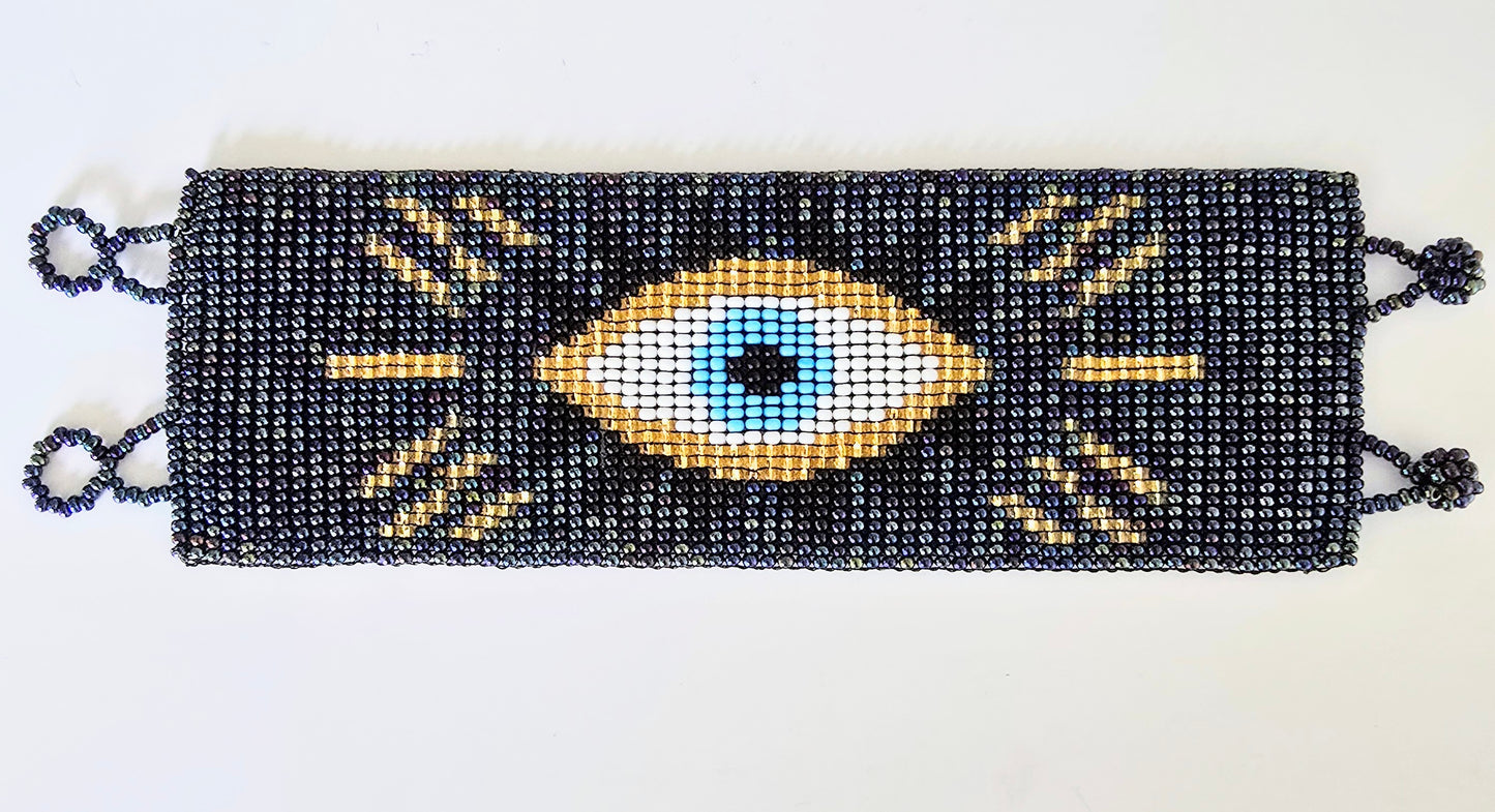 BLUE EYE BEADED BRACELET