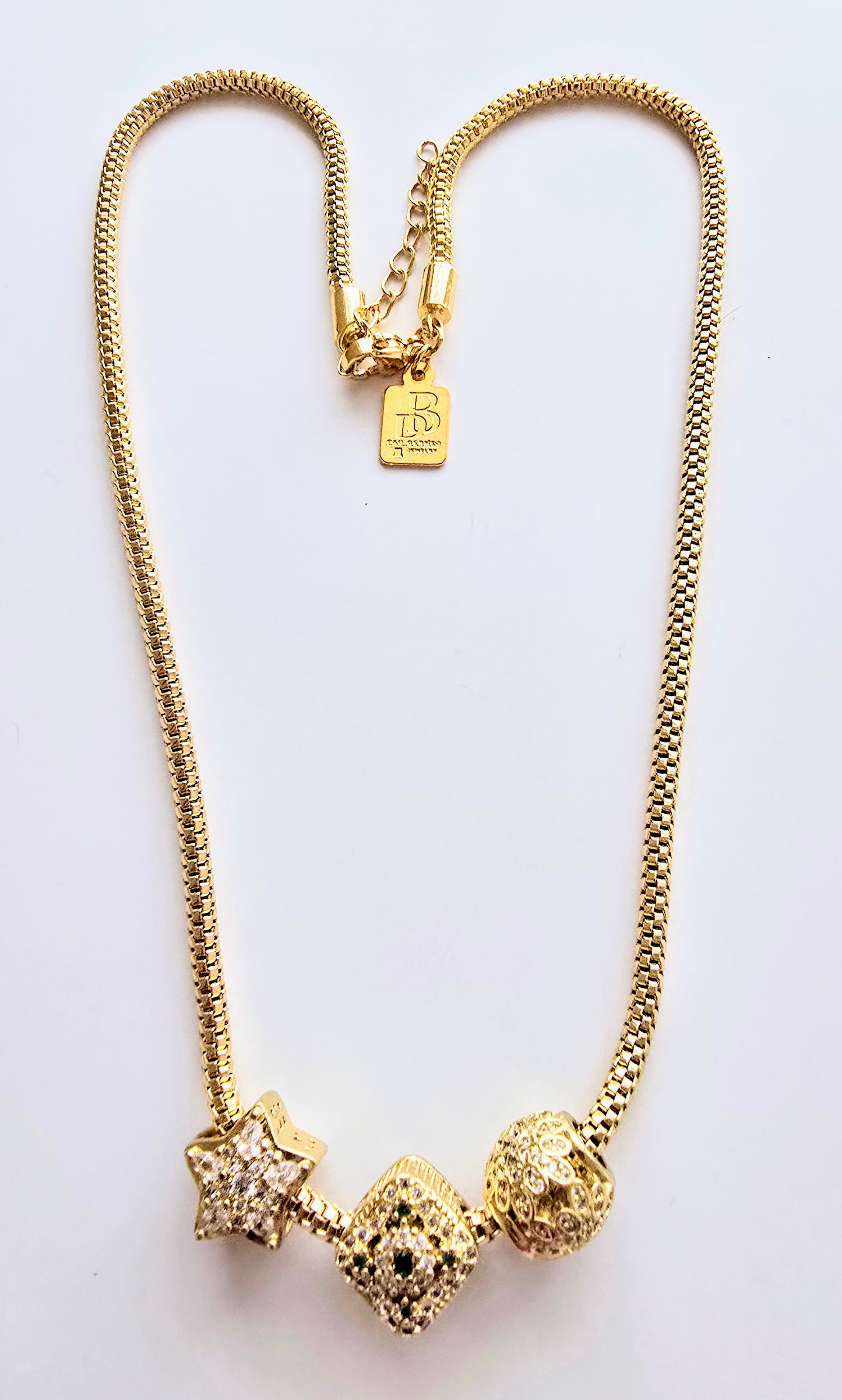 PAMELA NECKLACE