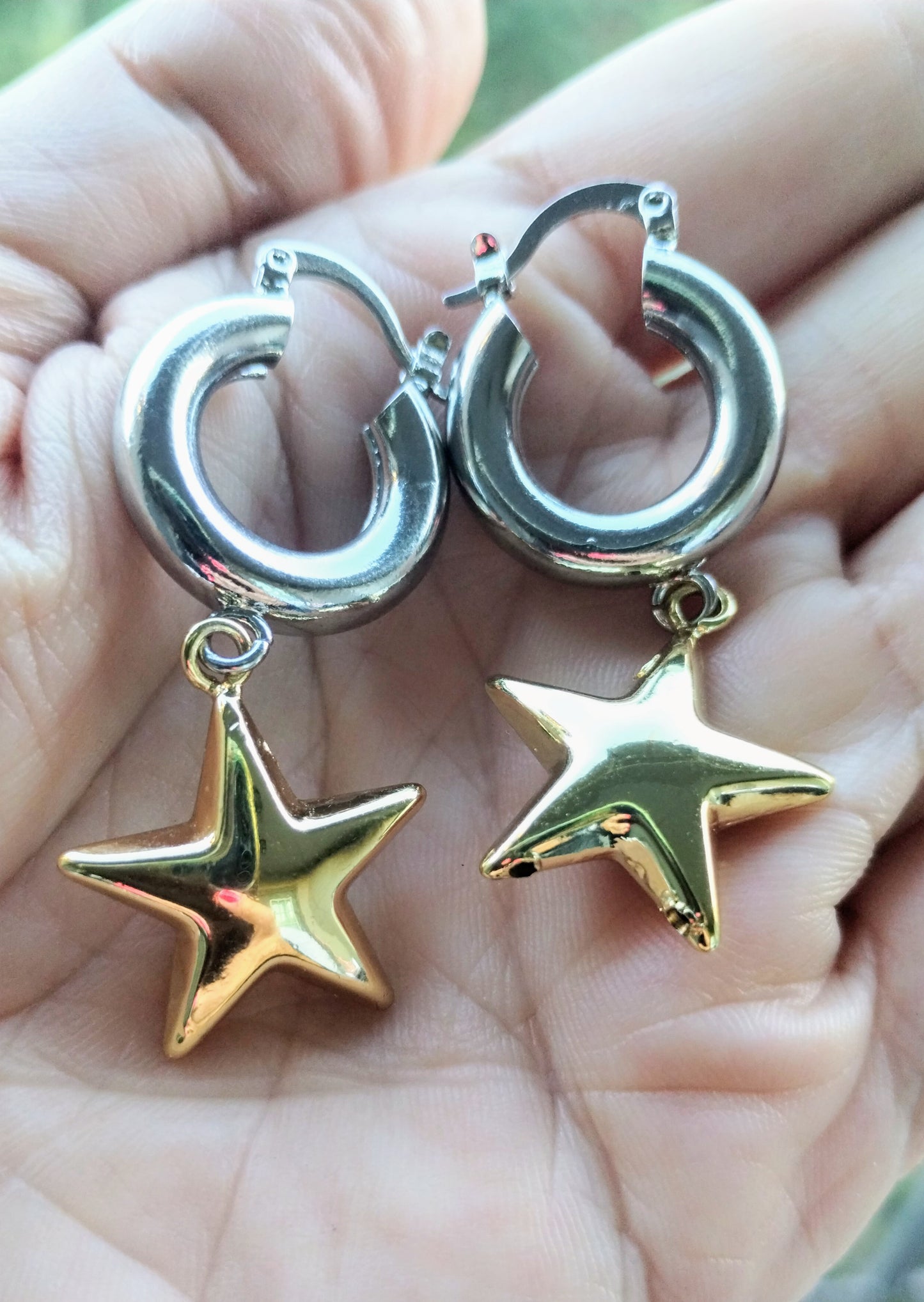 STAR GOLD AND WHITE MINI HOOPS