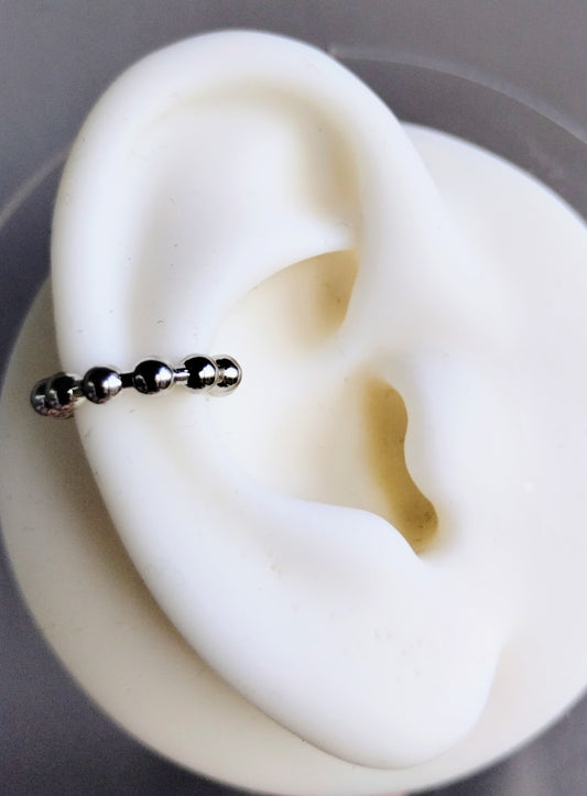 SILVER BEADS EARCUFF