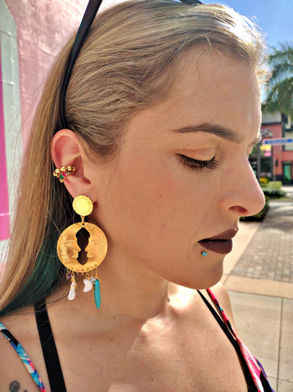 Handmade pieces made of Brass 24kgoldplated
Get ready to have the most beautiful and statement pieces.
The texture is perfect and Unique with the double face of the moon.
Pierced
Lead and Nickel free