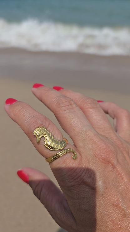 SEAHORSE RING