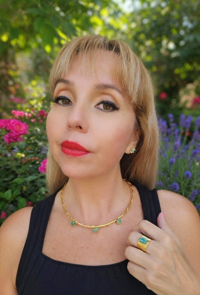 EMERALDS CHOKER