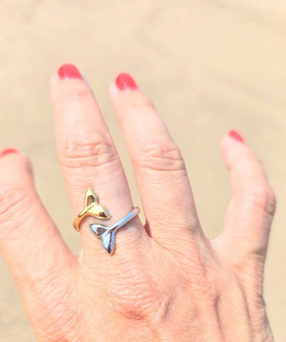 WHALE FINS RING