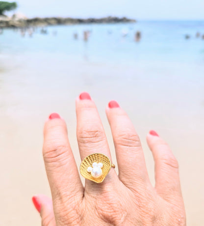 SHELL 4 PEARLS RING