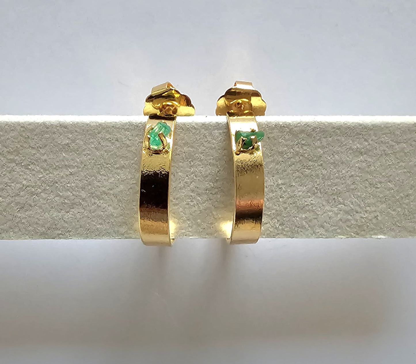 EMERALDS HOOPS