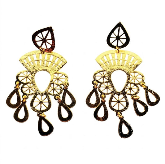 QUEEN EARRINGS