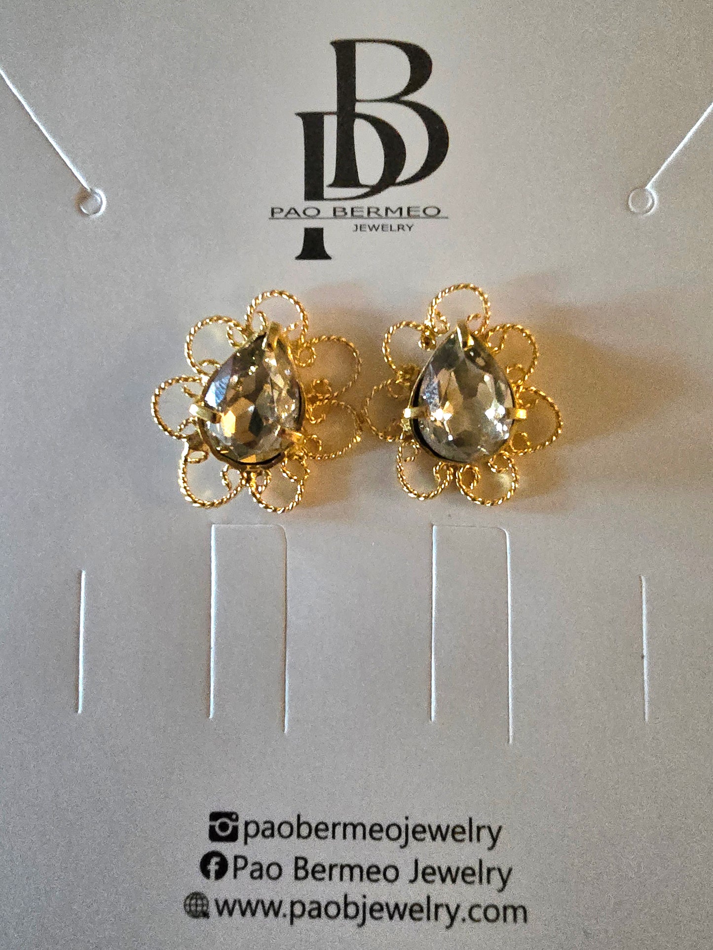 PARIS ICE SWAROVSKI STUDS